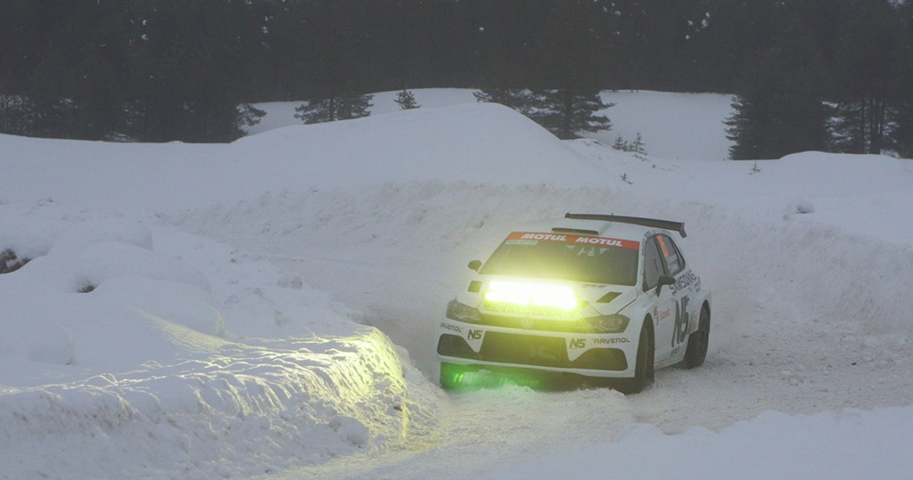 Martynas Samsonas and Ervinas Snitkas with Volkswagen Polo N5